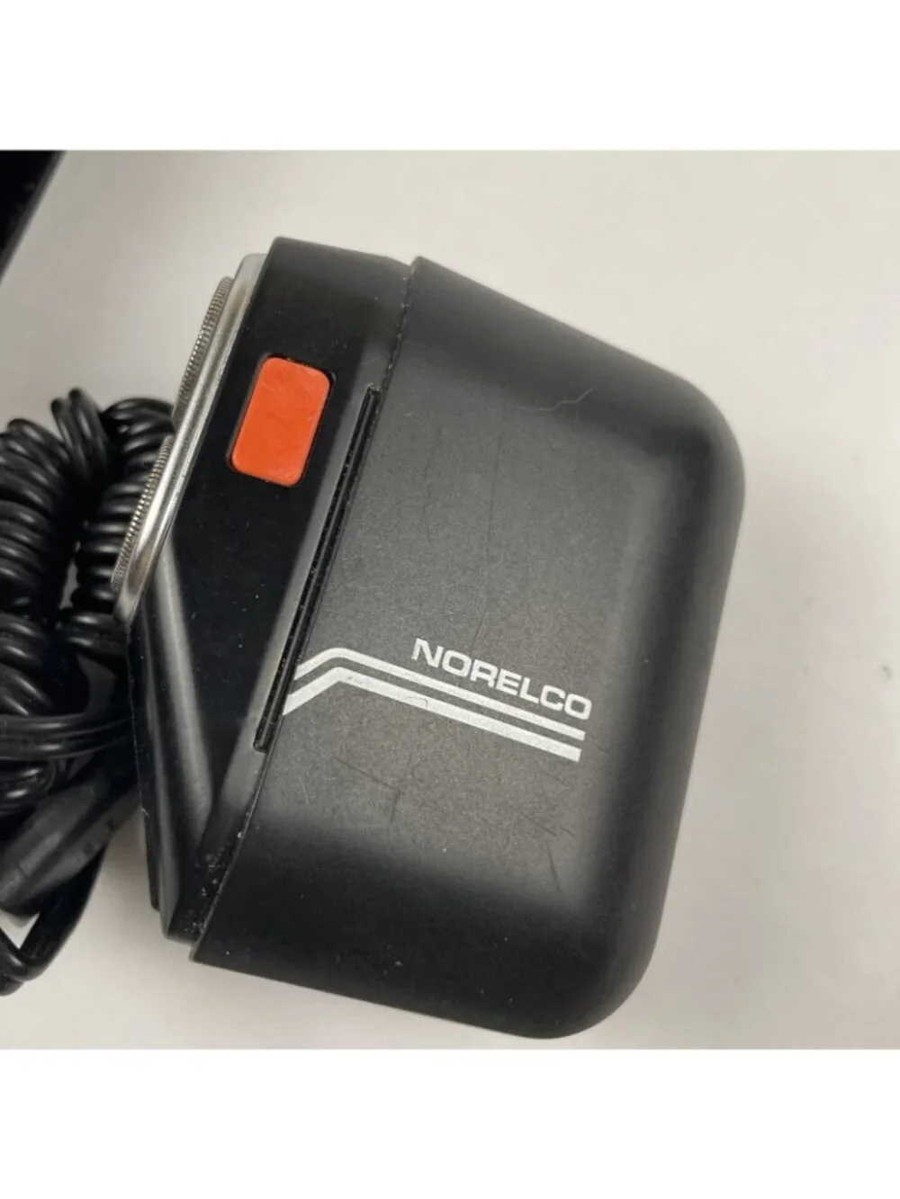 Philips Norelco Travel Shaver with Case Model HP-1620 Corded Black Vintage
